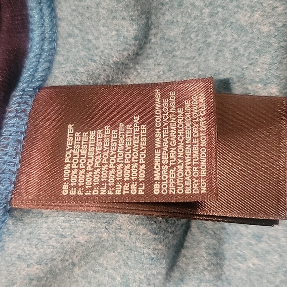 North face pull over - Picture 4 of 6